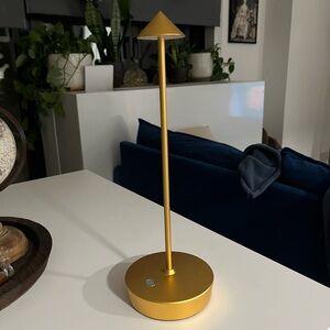 cordless table lamp